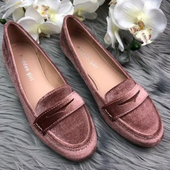 Steve Madden Shoes - NIB Steve Madden Blush Velvet Shoes